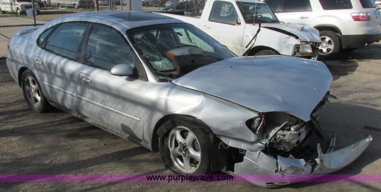 image for item J6741 2002 Ford Taurus SES
