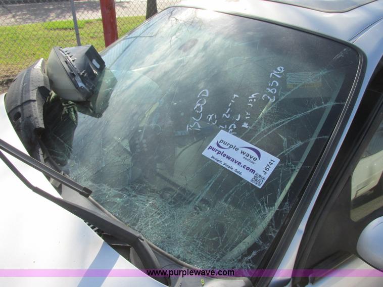 image for item J6741 2002 Ford Taurus SES
