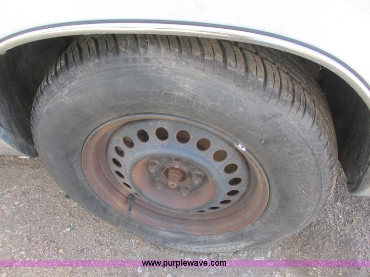 image for item J6742 1991 Oldsmobile Cutlass Calais