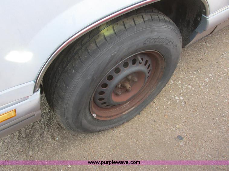 image for item J6742 1991 Oldsmobile Cutlass Calais