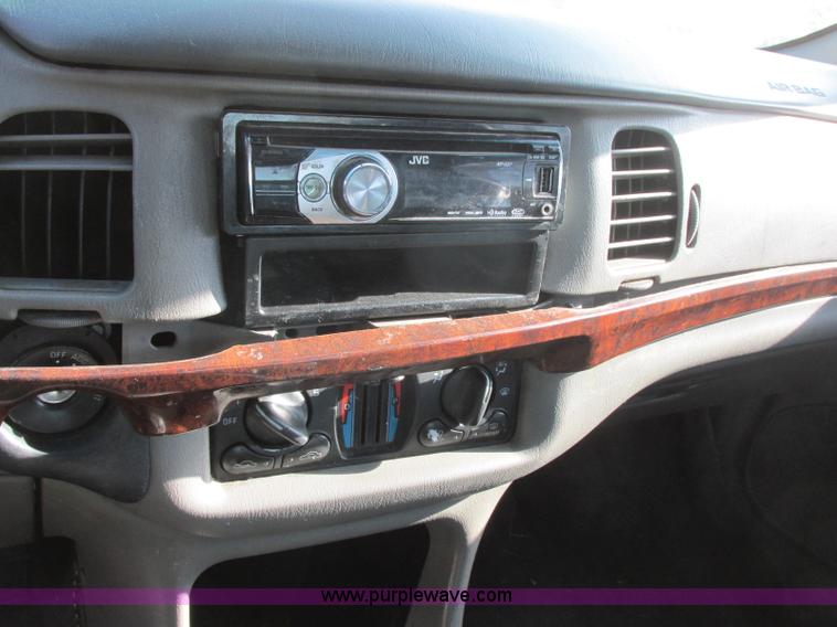 image for item J6743 2000 Chevrolet Impala LS