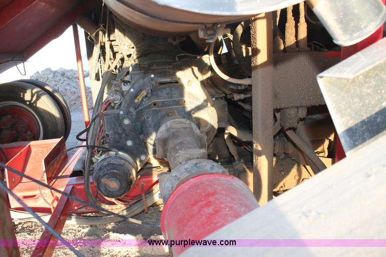 image for item AO9537 2008 Versa Bagger ID 1014 silage tube bagger