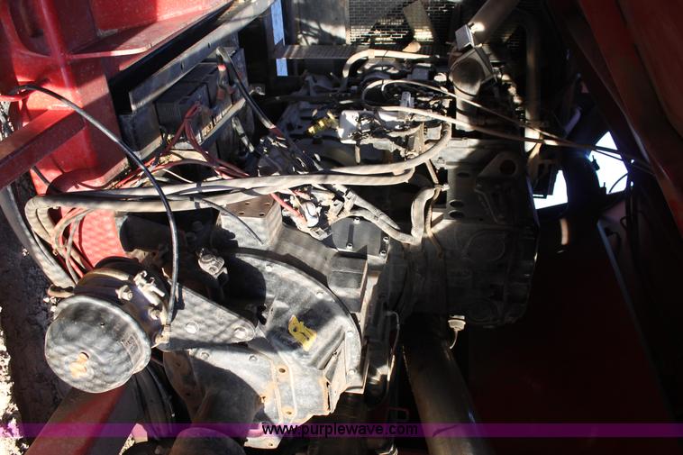 image for item AO9537 2008 Versa Bagger ID 1014 silage tube bagger