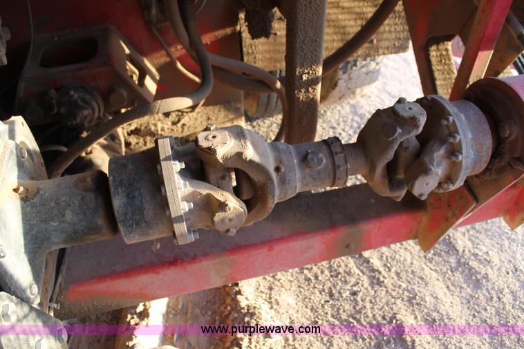 image for item AO9537 2008 Versa Bagger ID 1014 silage tube bagger