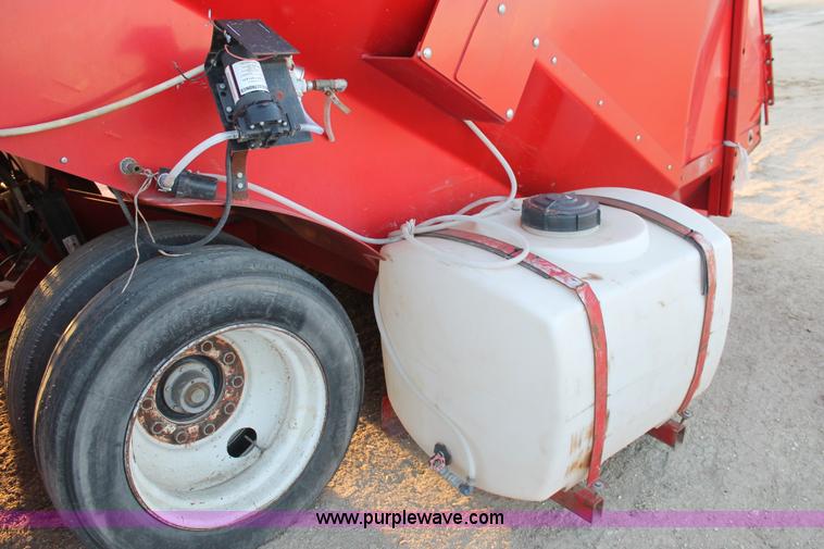 image for item AO9537 2008 Versa Bagger ID 1014 silage tube bagger