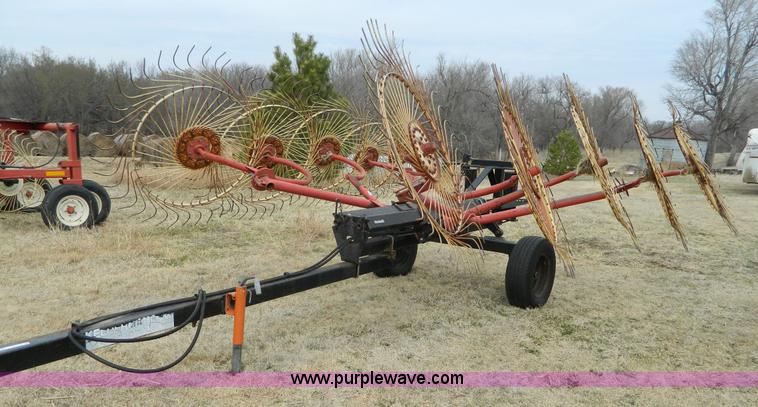 image for item AQ9253 Kelderman 10 wheel hay rake