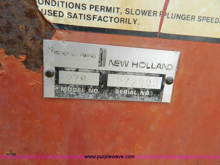 image for item AQ9260 New Holland 278 small square baler