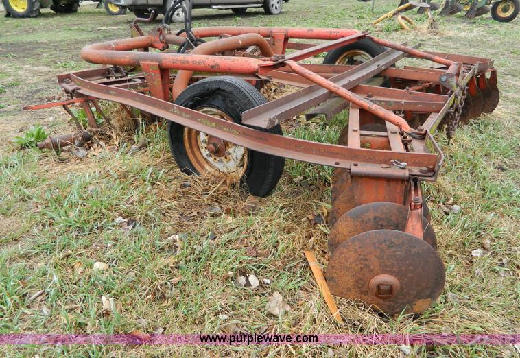 image for item AQ9264 Ford L Series tandem disk