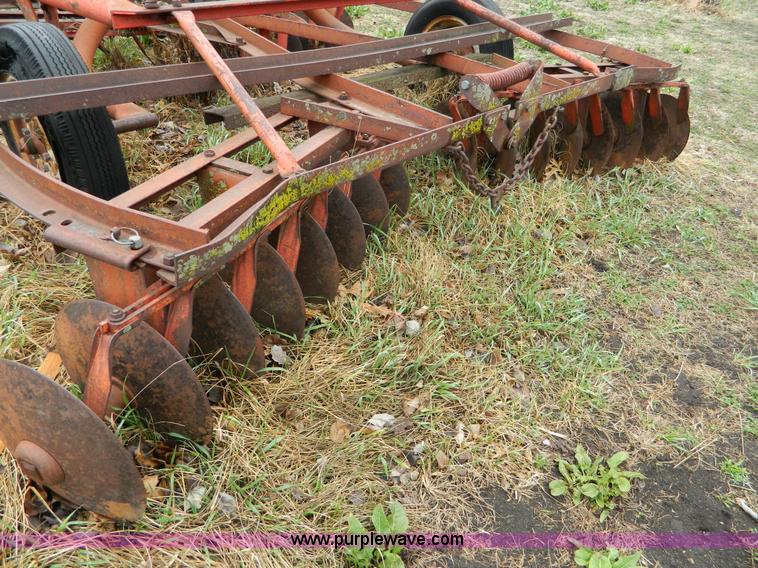 image for item AQ9264 Ford L Series tandem disk