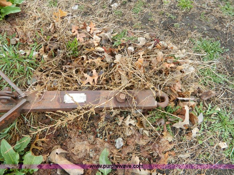 image for item AQ9264 Ford L Series tandem disk