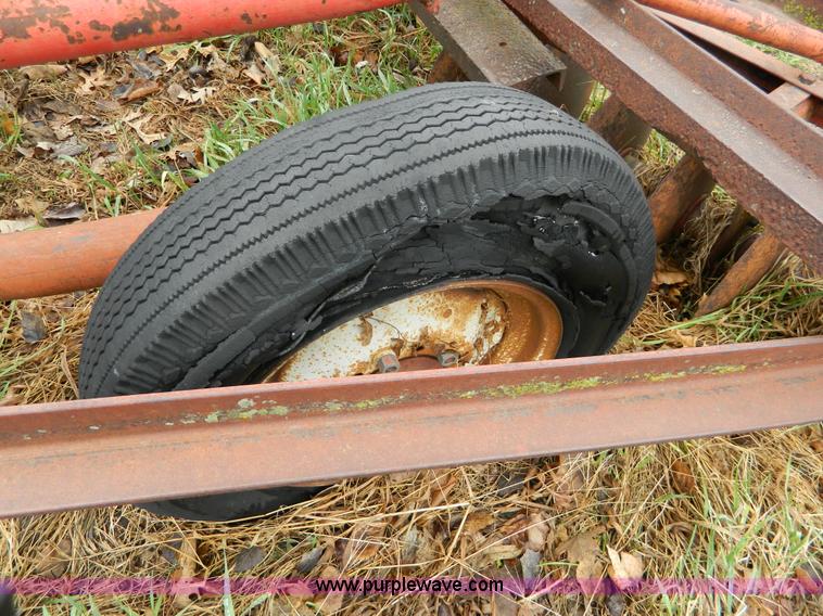 image for item AQ9264 Ford L Series tandem disk