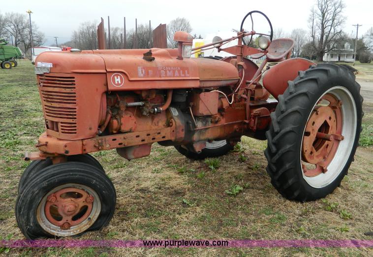 image for item AQ9265 Farmall H row crop tractor