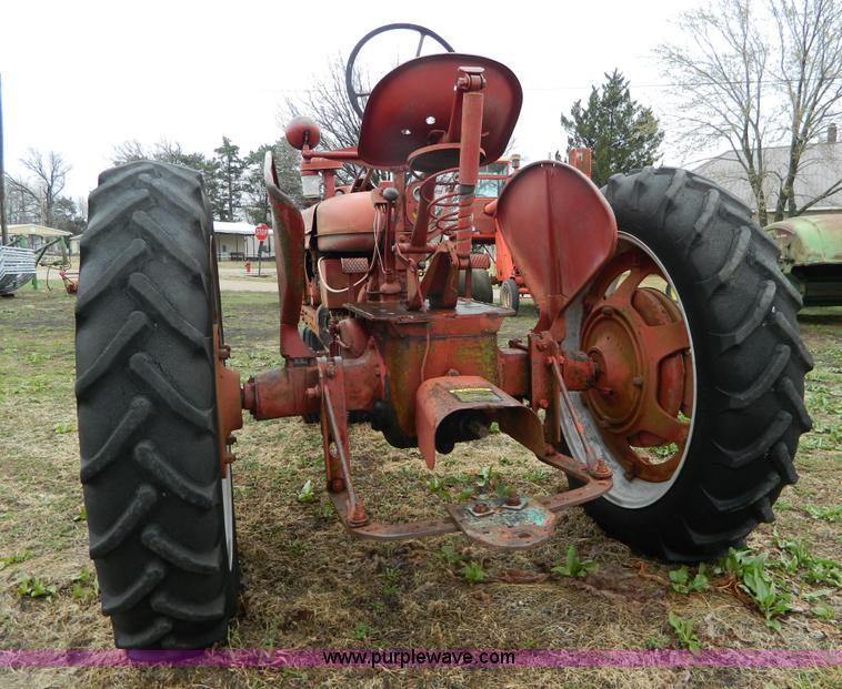image for item AQ9265 Farmall H row crop tractor