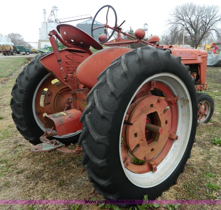 image for item AQ9265 Farmall H row crop tractor