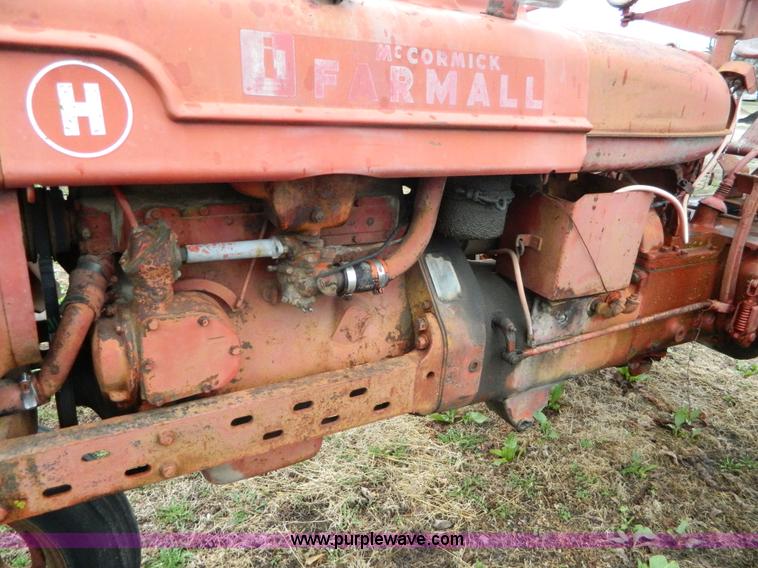 image for item AQ9265 Farmall H row crop tractor