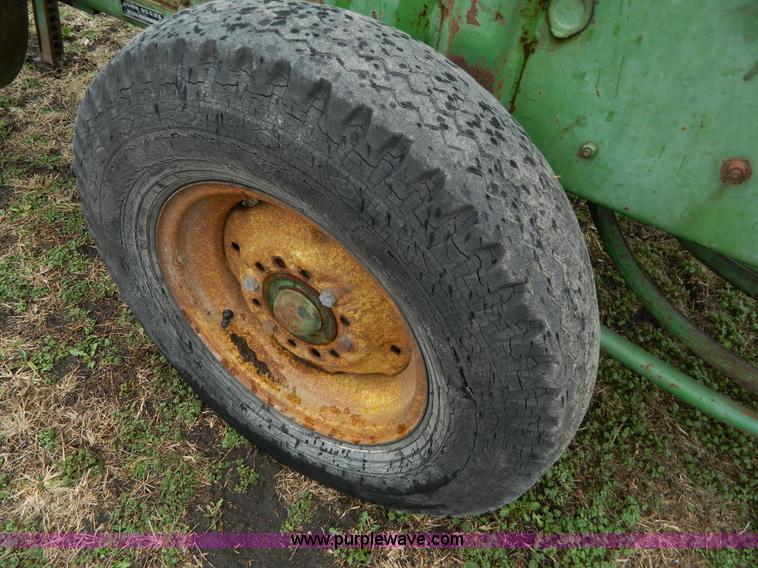 image for item AQ9266 John Deere 24WS small square baler