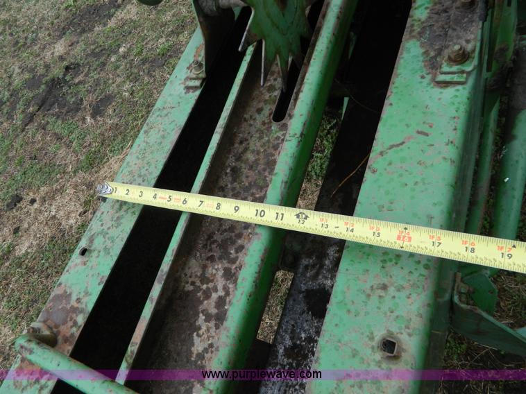 image for item AQ9266 John Deere 24WS small square baler