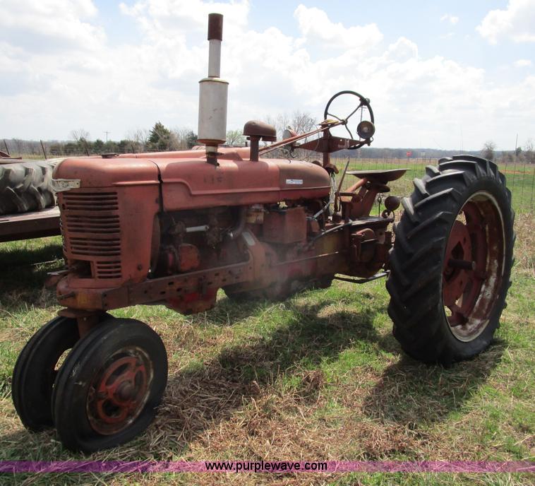 image for item BA9330 1948 Farmall H tractor