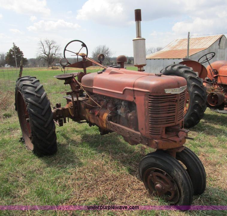 image for item BA9330 1948 Farmall H tractor