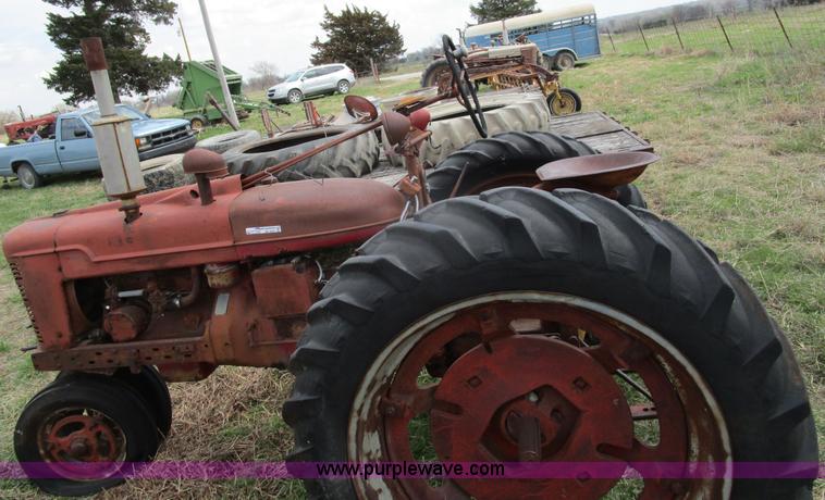 image for item BA9330 1948 Farmall H tractor