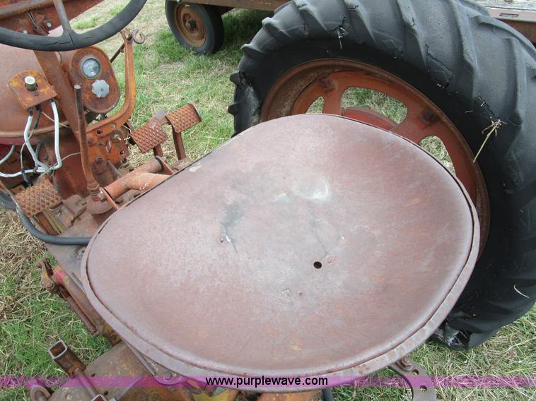 image for item BA9330 1948 Farmall H tractor