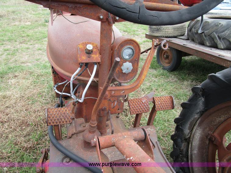 image for item BA9330 1948 Farmall H tractor