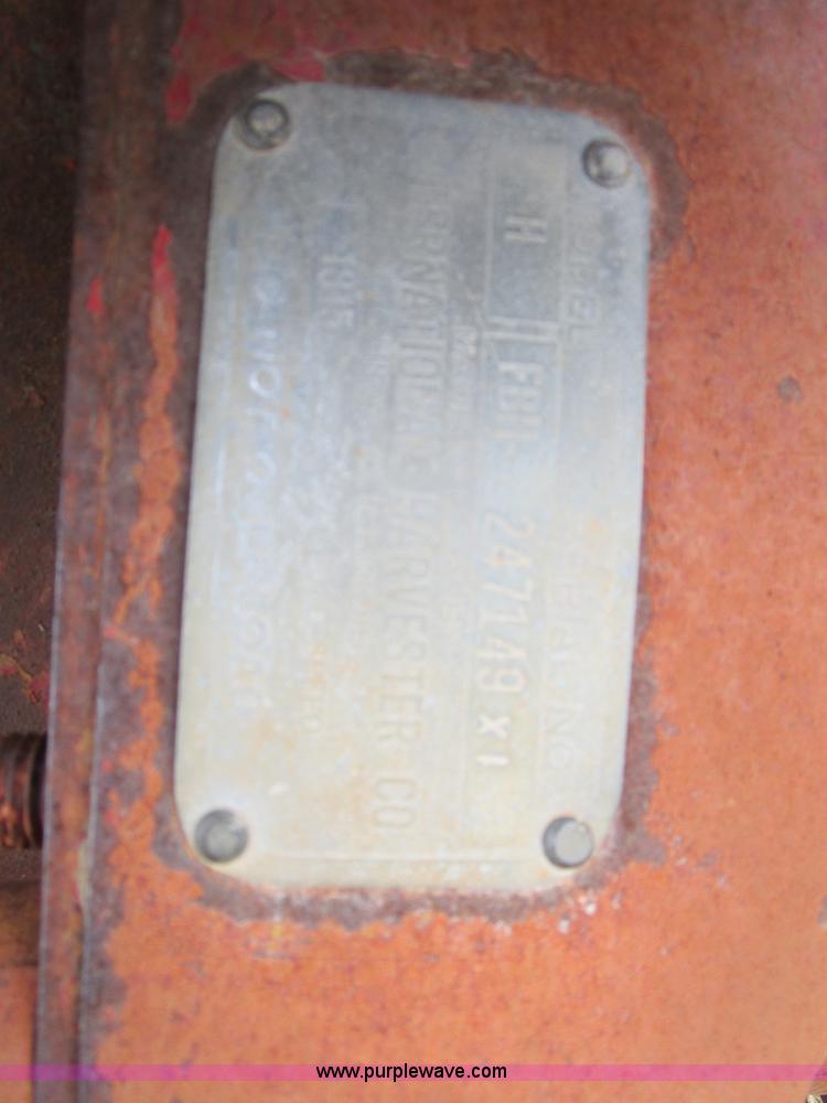 image for item BA9330 1948 Farmall H tractor