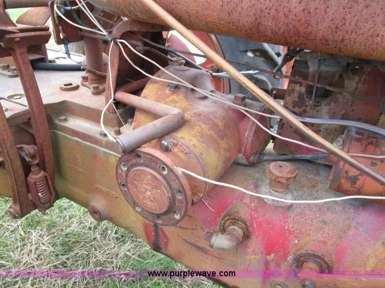 image for item BA9330 1948 Farmall H tractor