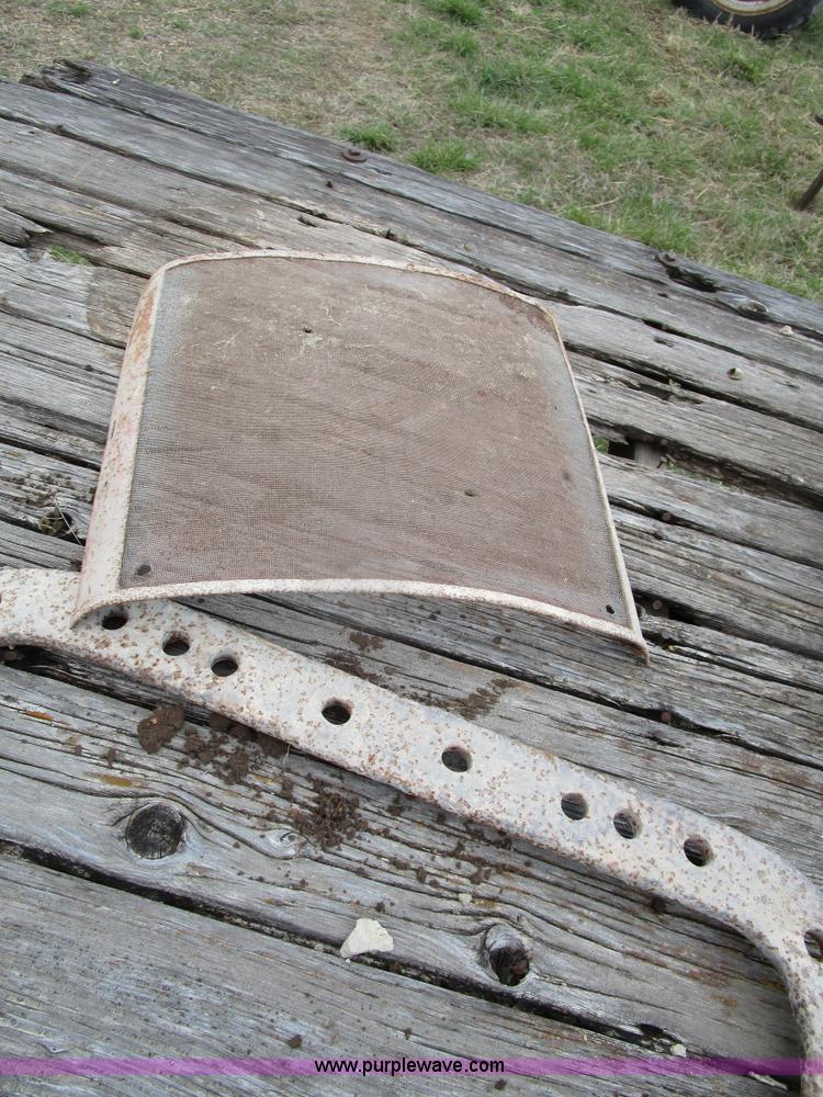 image for item BA9330 1948 Farmall H tractor