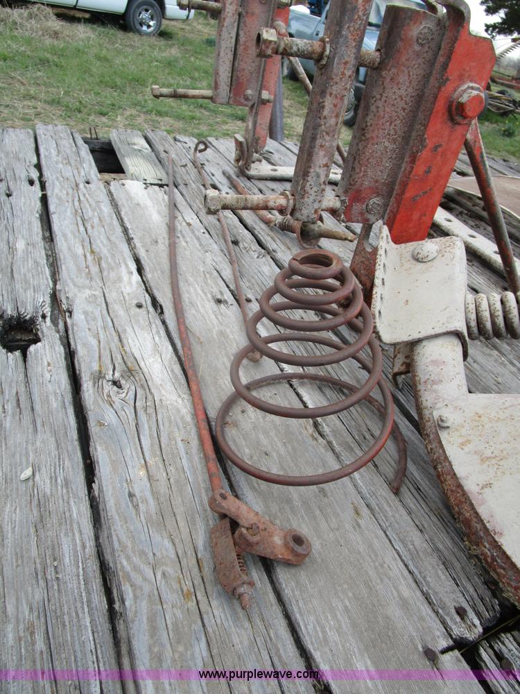 image for item BA9330 1948 Farmall H tractor