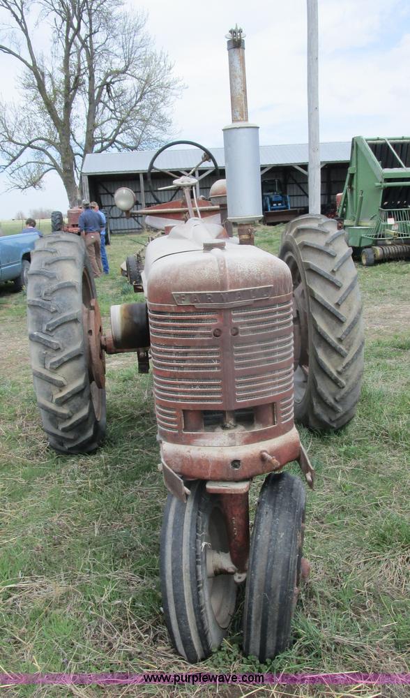 image for item BA9332 1943 Mccormick Farmall H tractor