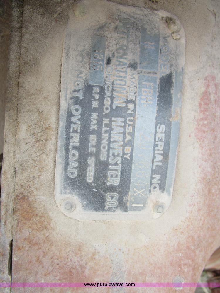 image for item BA9333 1948 Mccormick Farmall H tractor