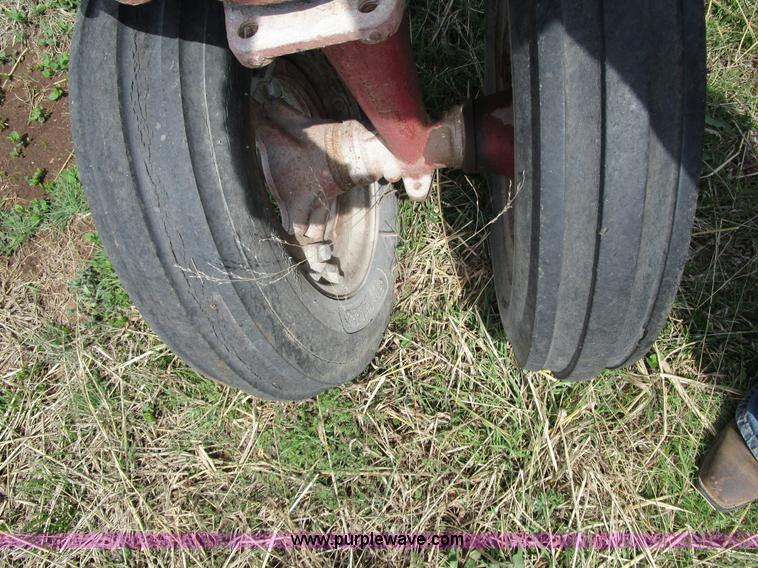 image for item BA9339 1950 Mccormick Farmall M tractor