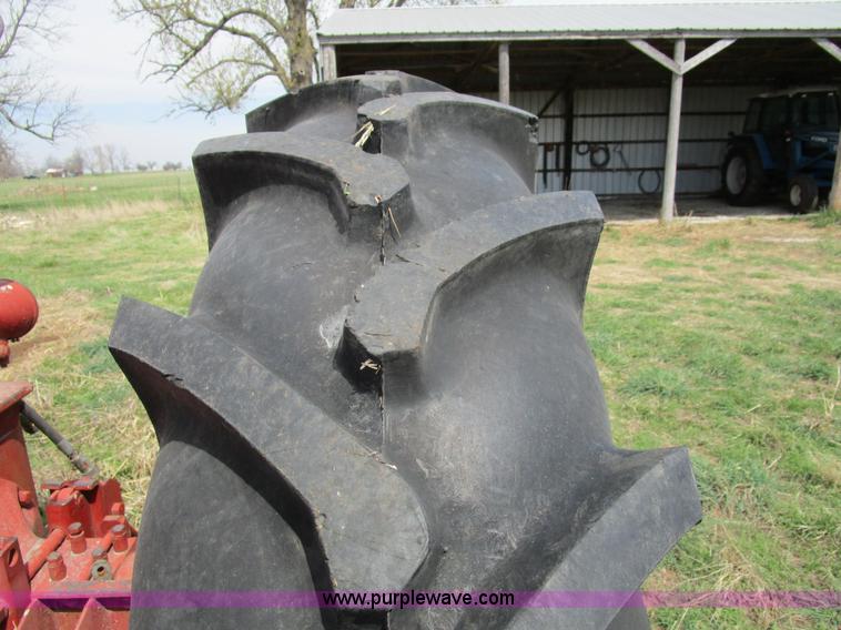 image for item BA9339 1950 Mccormick Farmall M tractor