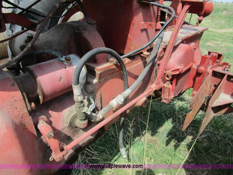 image for item BA9339 1950 Mccormick Farmall M tractor