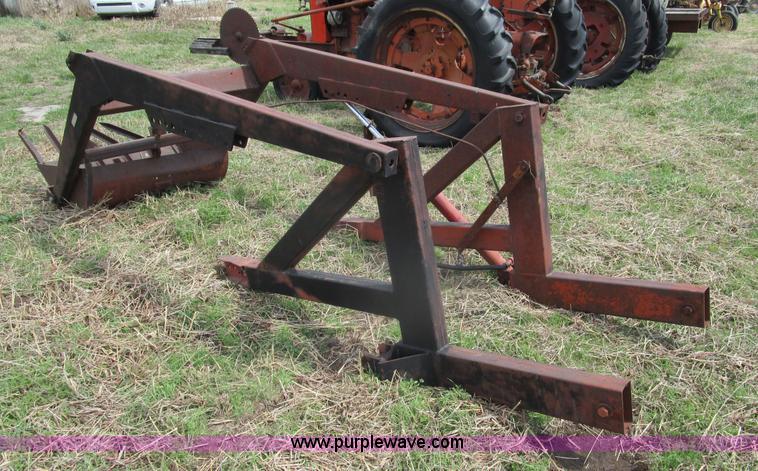 image for item BA9339 1950 Mccormick Farmall M tractor