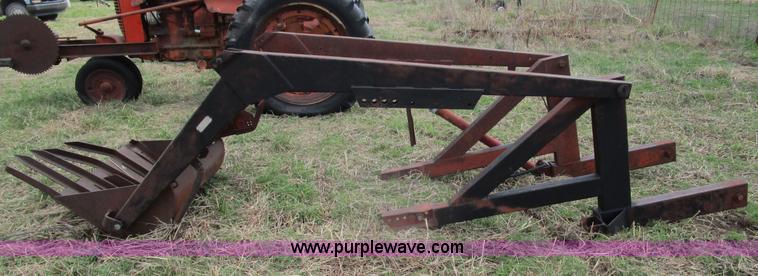 image for item BA9339 1950 Mccormick Farmall M tractor