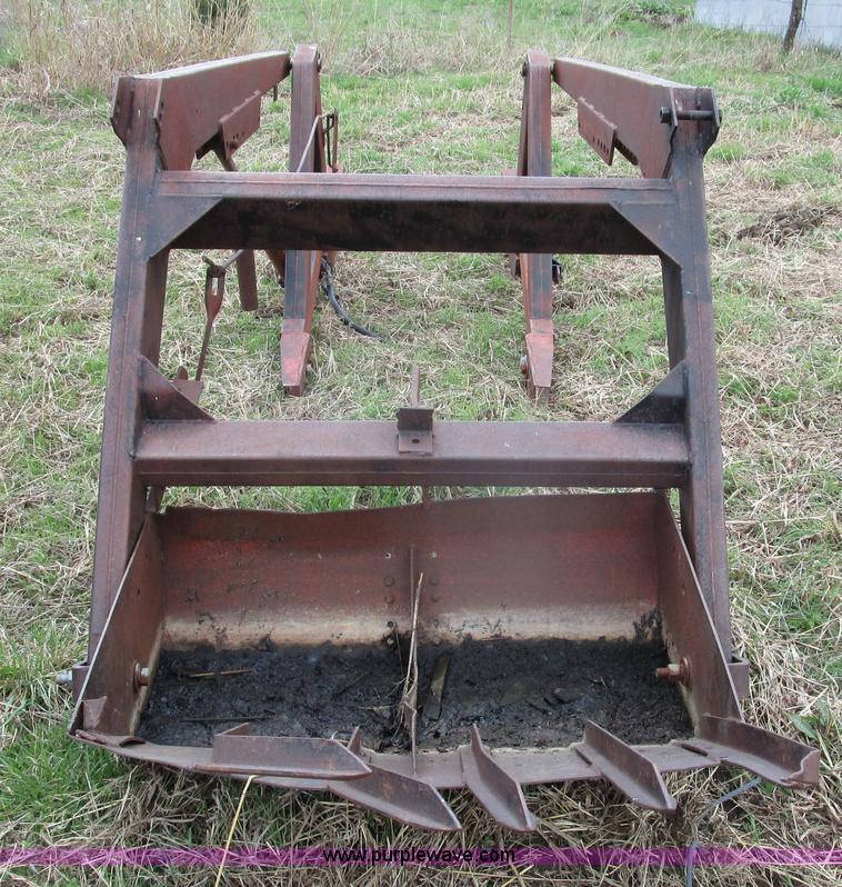 image for item BA9339 1950 Mccormick Farmall M tractor