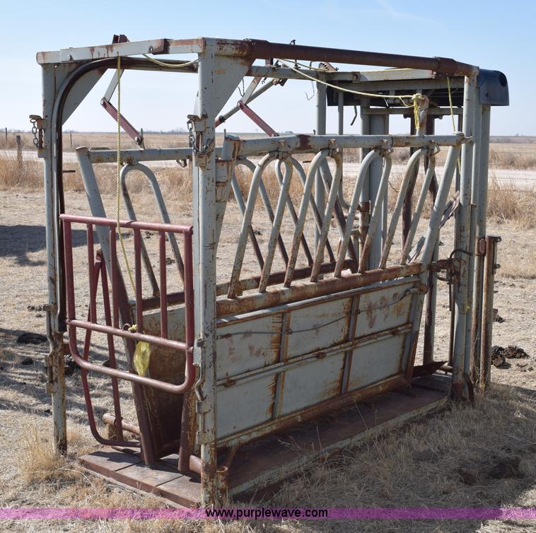 image for item BP9930 WW squeeze chute