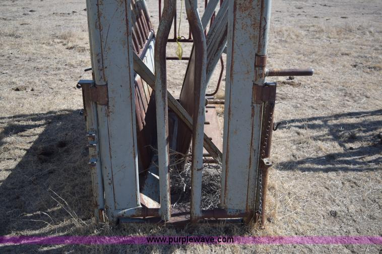 image for item BP9930 WW squeeze chute