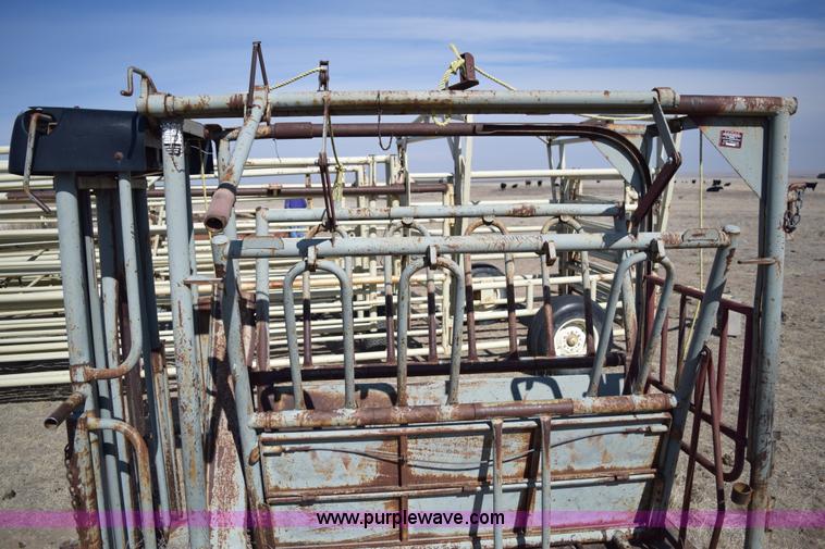 image for item BP9930 WW squeeze chute