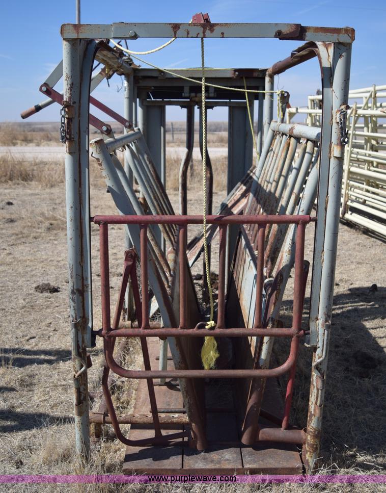 image for item BP9930 WW squeeze chute