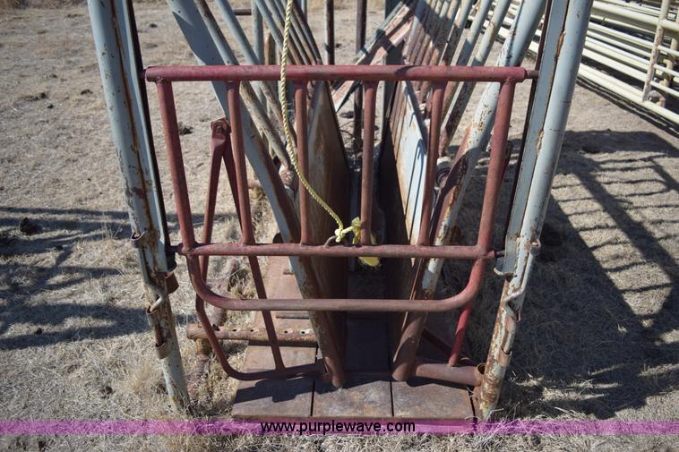 image for item BP9930 WW squeeze chute