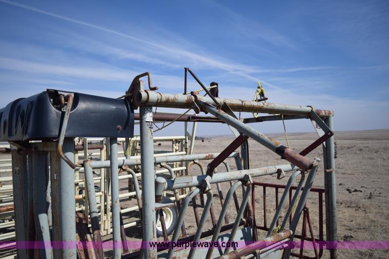 image for item BP9930 WW squeeze chute