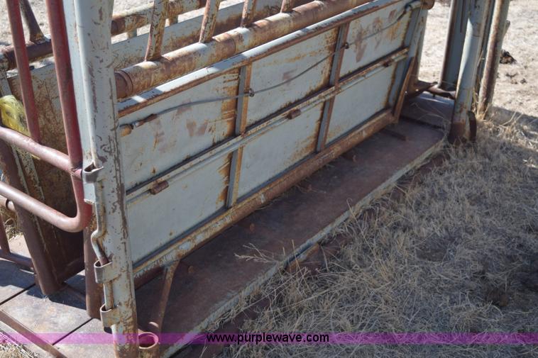 image for item BP9930 WW squeeze chute