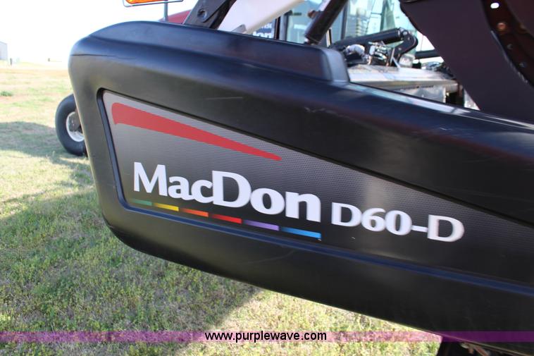image for item D1435 2012 MacDon D60D draper head