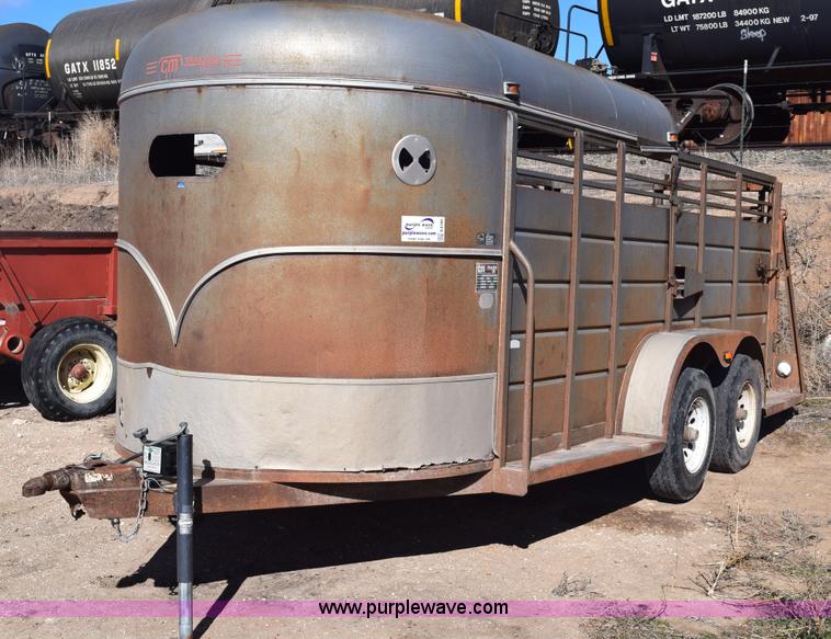 image for item E6184 1993 CM livestock trailer