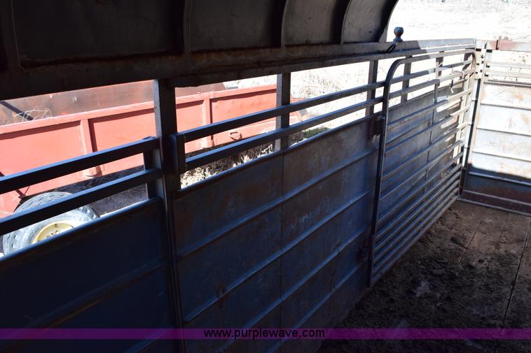 image for item E6184 1993 CM livestock trailer