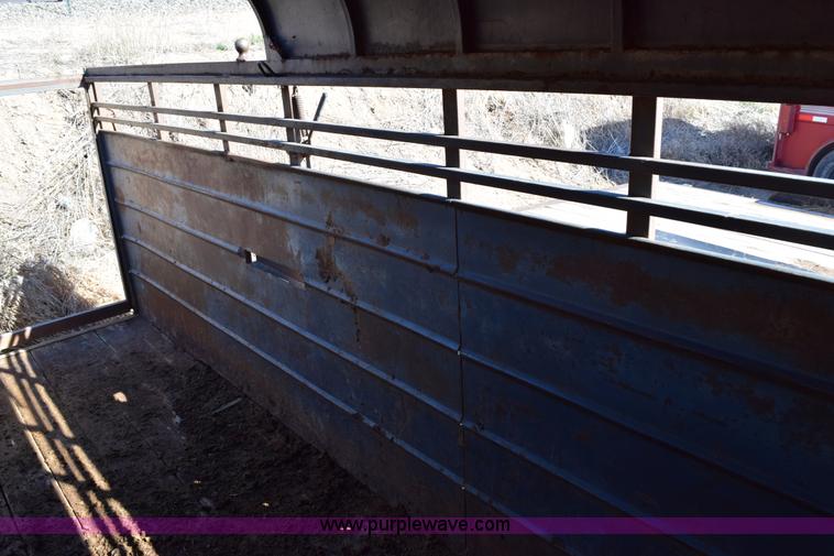 image for item E6184 1993 CM livestock trailer