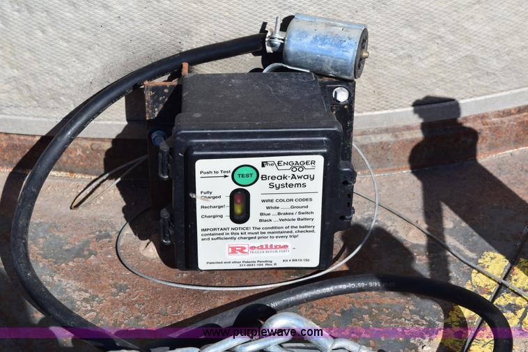 image for item E6184 1993 CM livestock trailer